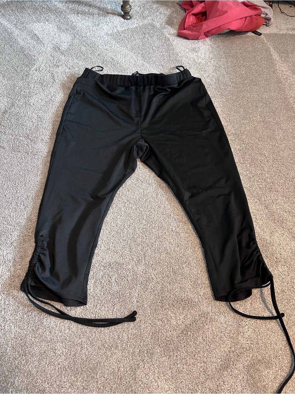 NWT Bloomchic Black Drawstring Capri Joggers Plus Size Casual Athleisure Pants